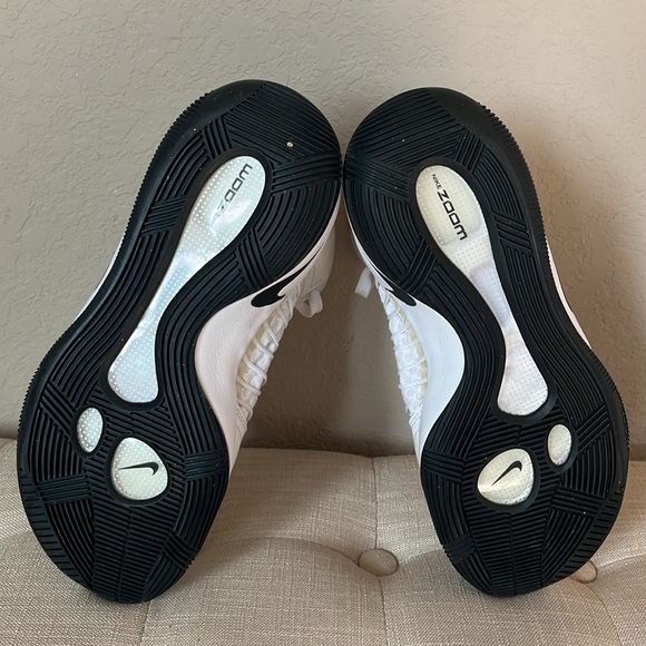 Nike Zoom Hyperdunks - Picture 4 of 6